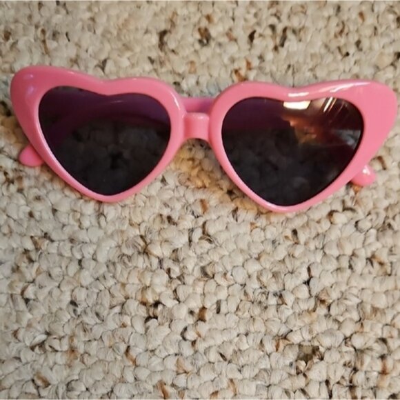 Heart-Shaped Pink Kids Sunglasses - Picture 2 of 4